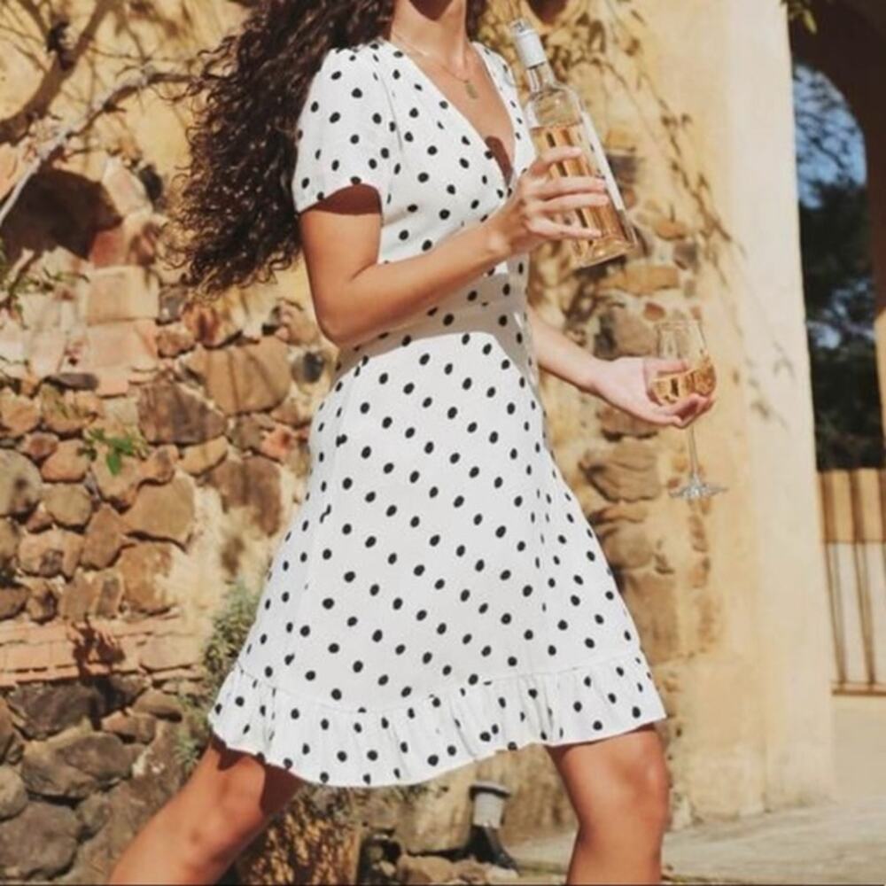 ROVE White Polka Dot Ruffle Hem Dress Size Small
